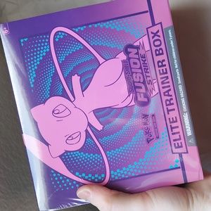 Pokemon Fusion Strike ETB